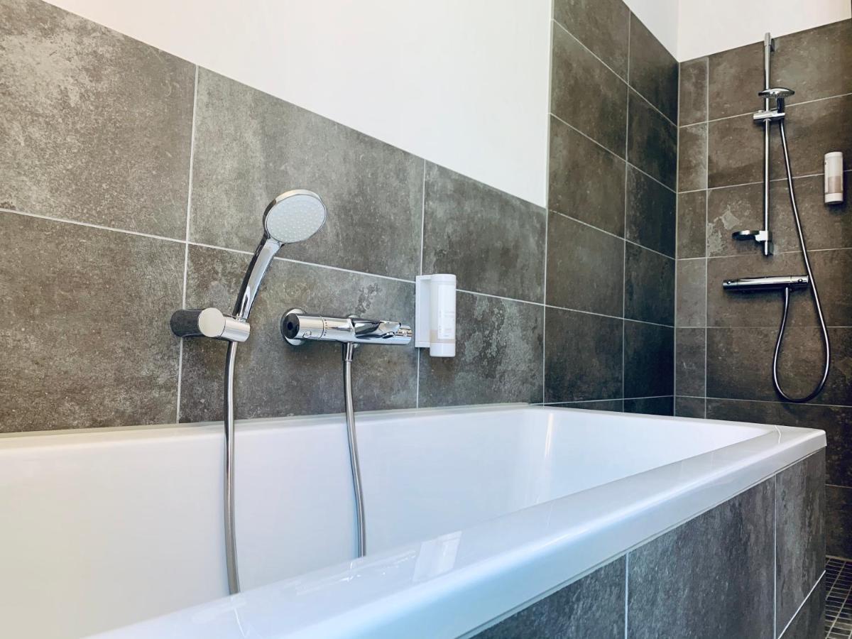 Stadthotel Kachelofen Крумбах Екстериор снимка