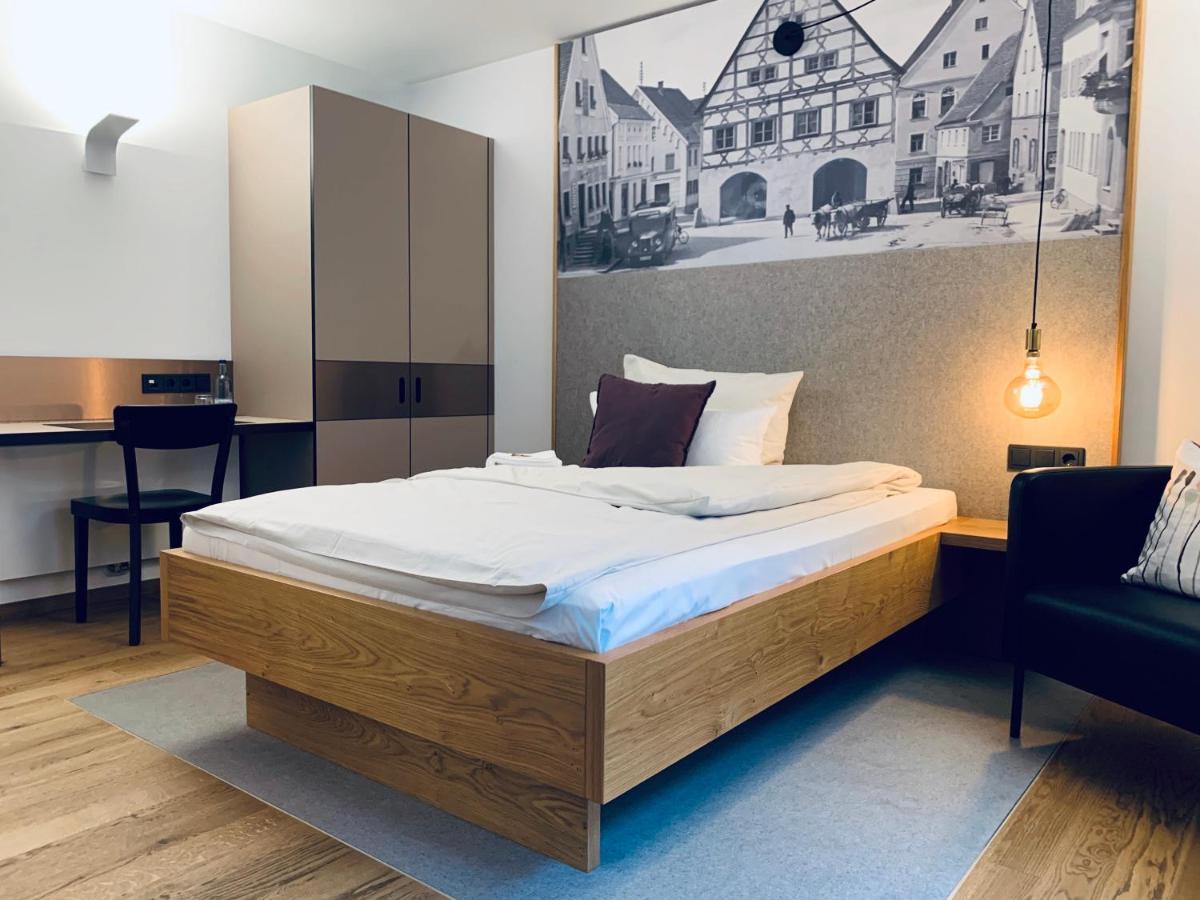 Stadthotel Kachelofen Крумбах Екстериор снимка