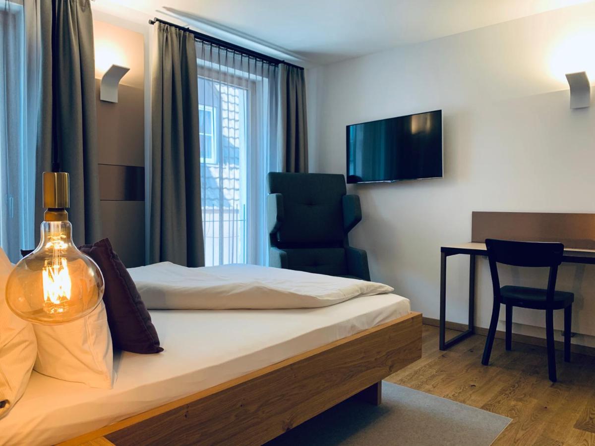 Stadthotel Kachelofen Крумбах Екстериор снимка