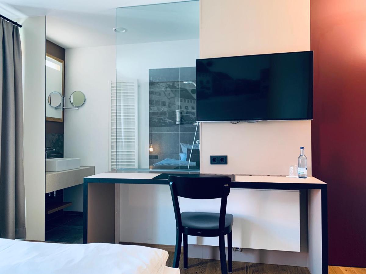 Stadthotel Kachelofen Крумбах Екстериор снимка