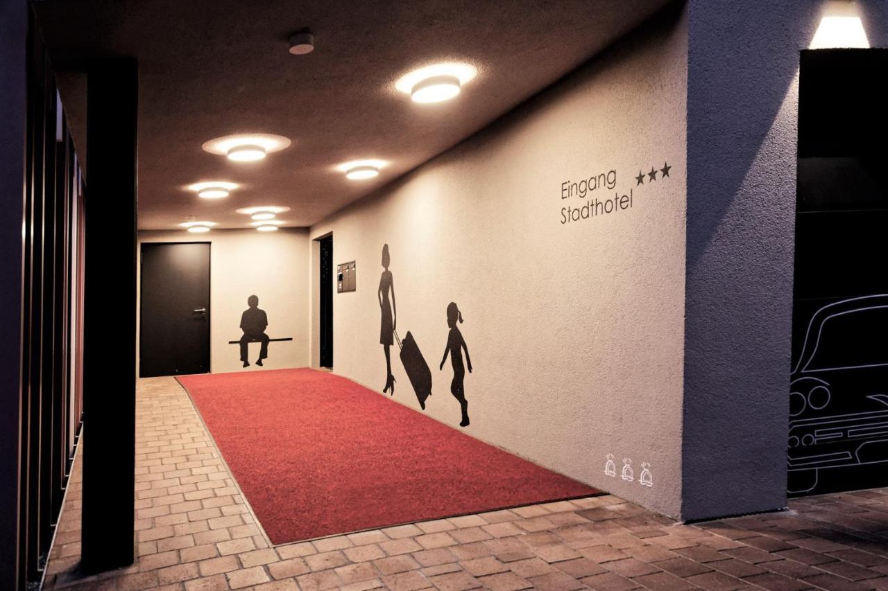 Stadthotel Kachelofen Крумбах Екстериор снимка