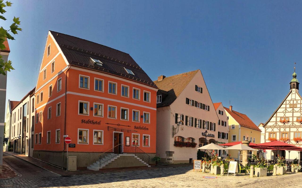 Stadthotel Kachelofen Крумбах Екстериор снимка