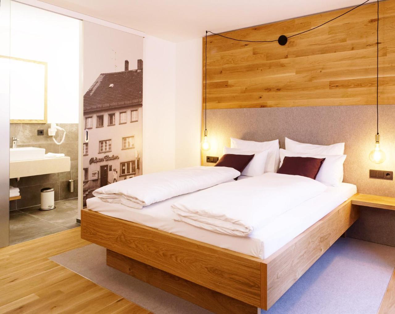 Stadthotel Kachelofen Крумбах Екстериор снимка