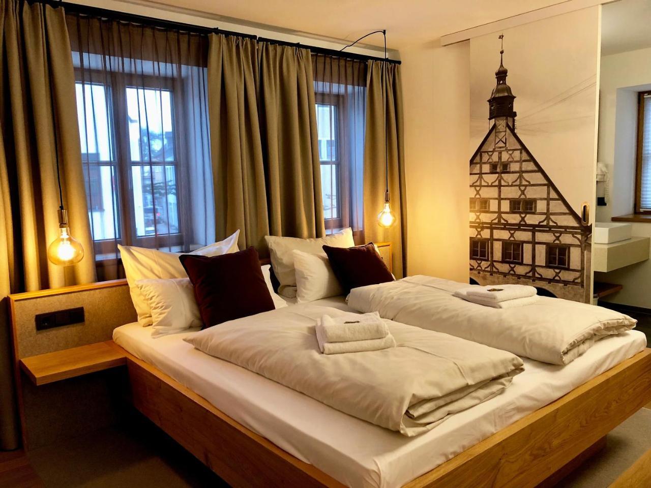 Stadthotel Kachelofen Крумбах Екстериор снимка